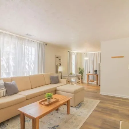 The Delightful Doubles- Unit A- Centrally Located Columbus Exterior photo