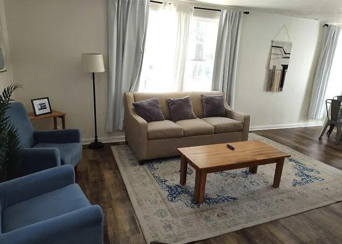 The Delightful Doubles- Unit A- Centrally Located