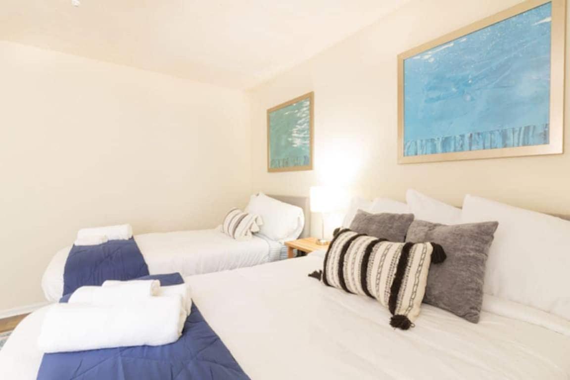 The Delightful Doubles- Unit A- Centrally Located *