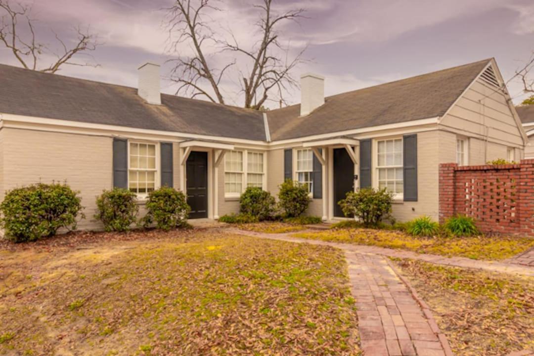 Holiday home The Delightful Doubles- Unit A- Centrally Located Columbus