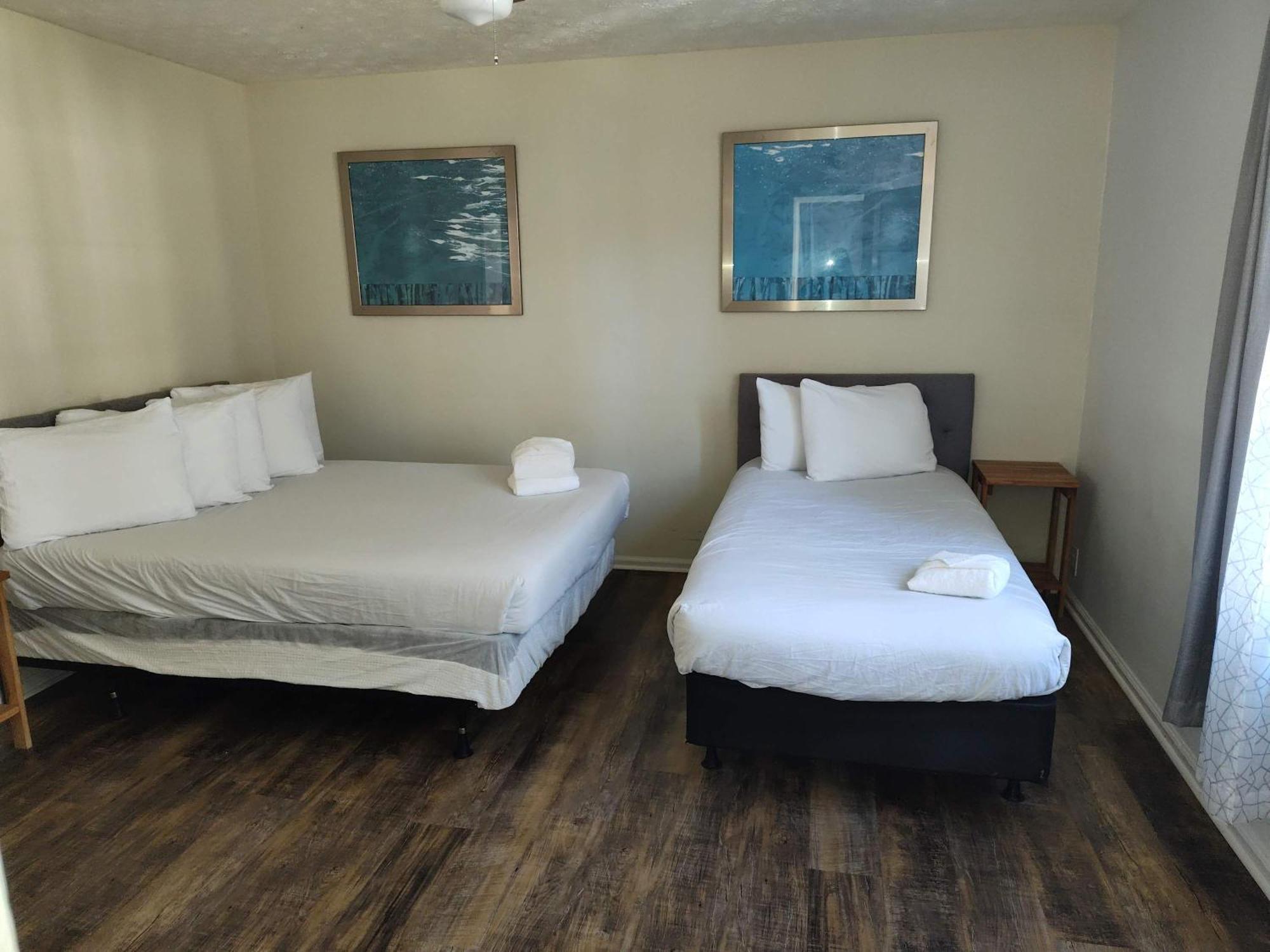 The Delightful Doubles- Unit A- Centrally Located * Columbus