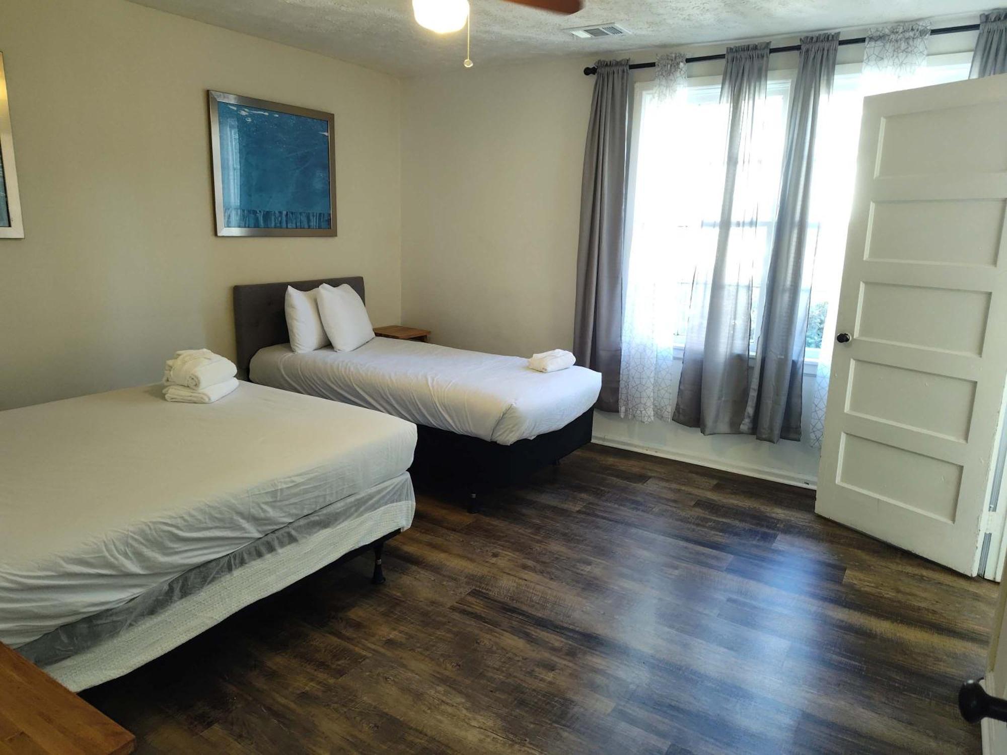 Holiday home The Delightful Doubles- Unit A- Centrally Located Columbus